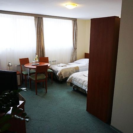 Pod Szczesliwa Gwiazda Hotel Cekanowo Exterior photo