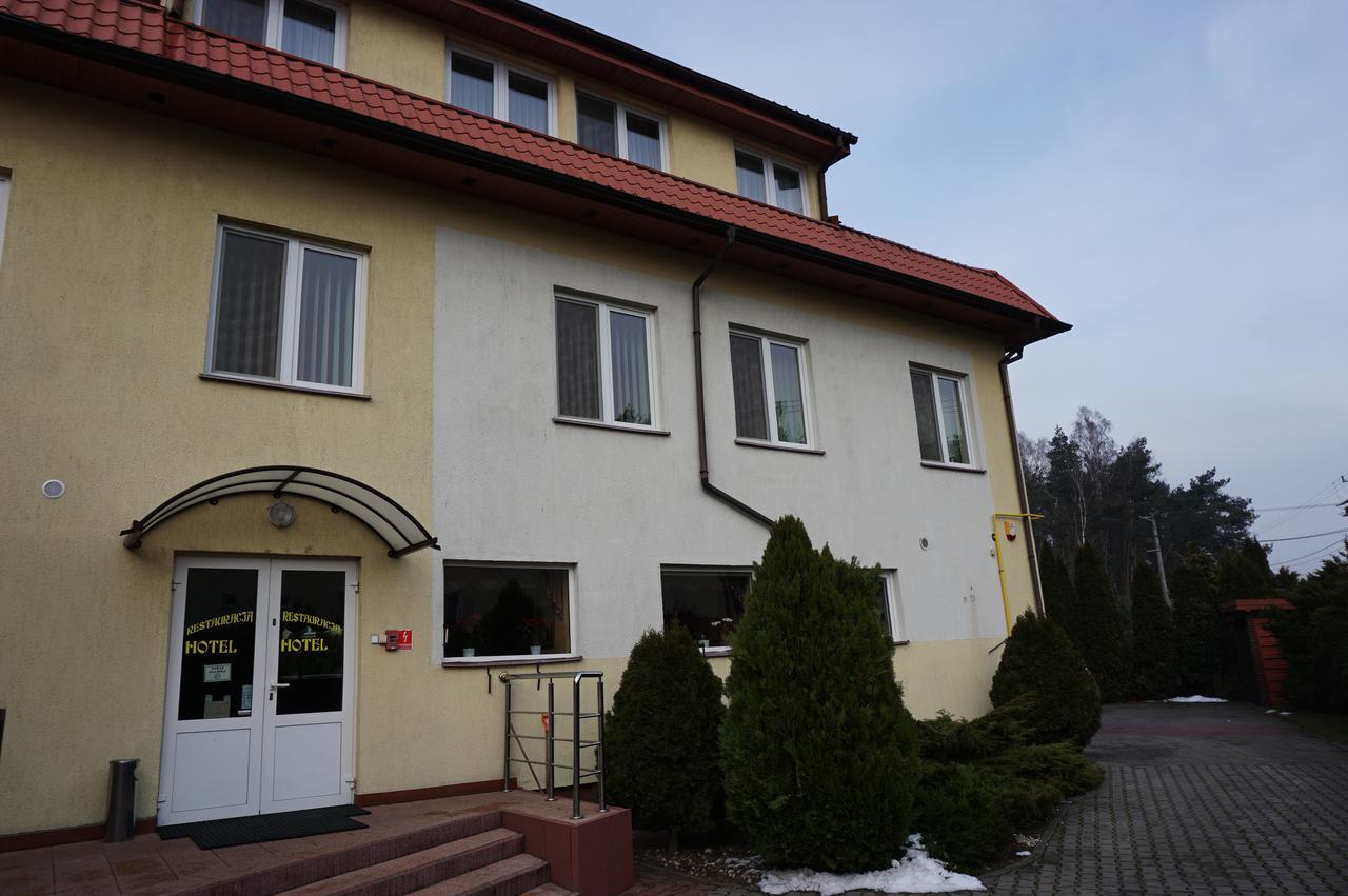 Pod Szczesliwa Gwiazda Hotel Cekanowo Exterior photo